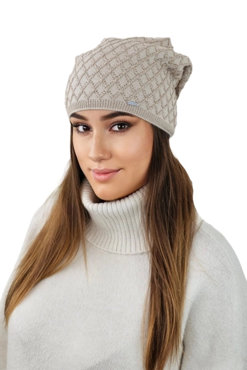 Centuria czapka damska Kamea zimowa, z połyskiem, 50% wiskozy, rozmiar uniwersalny 54–60 cm, kolor beżowy