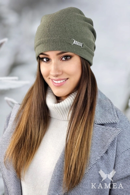 Leonora czapka damska Kamea zimowa, z kryształkami, 80% wełny, rozmiar uniwersalny 54–60 cm, kolor khaki