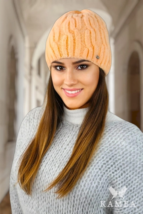 Gizma czapka damska Kamea zimowa, puszysty fason, z polarową podszewką, z wełną, rozmiar uniwersalny 54–60 cm, kolor brzoskwiniowy