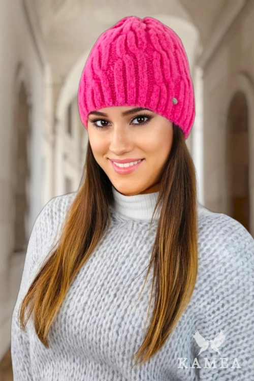 Gizma czapka damska Kamea zimowa, puszysty fason, z polarową podszewką, z wełną, rozmiar uniwersalny 54–60 cm, kolor fuksja