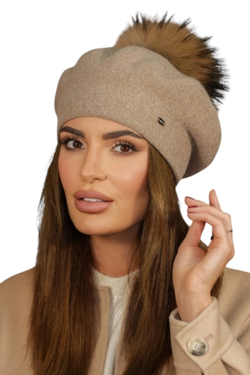 Fuji beret damski Kamea zimowy, z pomponem, 80% wełny, rozmiar uniwersalny 54–60 cm, kolor ciemny beżowy