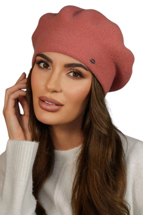Kiang beret damski Kamea zimowy, 80% wełny, rozmiar uniwersalny 54–60 cm, kolor koralowy