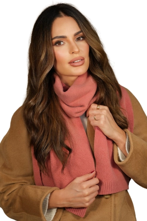 Szalik-02 damski Kamea zimowy, 80% wełny, 160 × 25 cm, kolor łososiowy