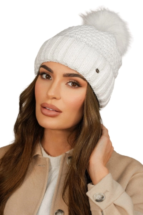 Furja Z Eco Pomponem czapka damska Kamea zimowa, z polarową podszewką, rozmiar uniwersalny 54–60 cm, kolor biały