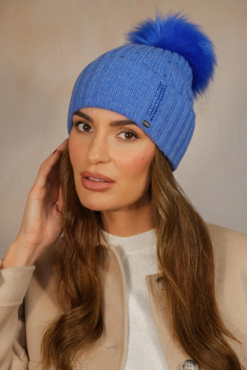 Nila Pn czapka damska Kamea zimowa, z naturalnym pomponem, prążkowany splot, z kryształkami, 80% wełny, rozmiar uniwersalny 54–60 cm, kolor niebieski