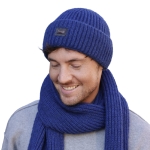 MARTIN-12 Komplet męski — elastyczny ściągacz granatowej czapki i szalika, zbliżenie faktury