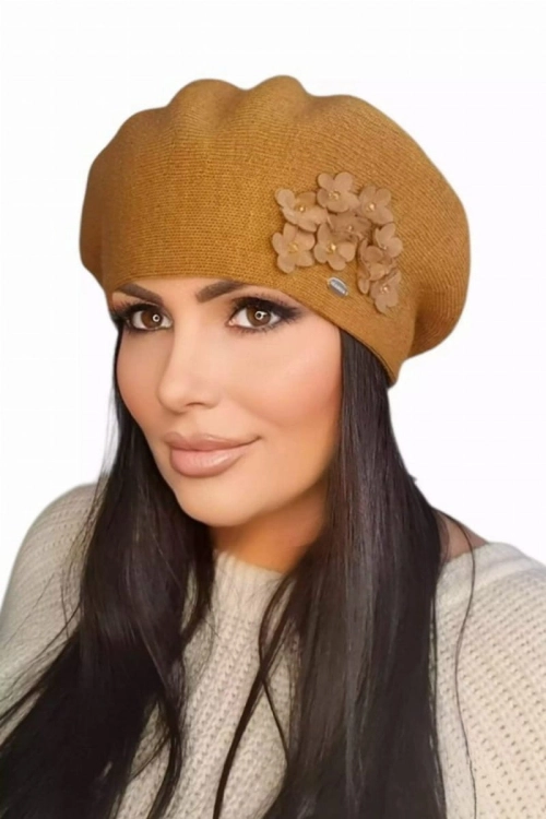 Arizona beret damski Kamea zimowy, kwiatowy motyw, z wełną, rozmiar uniwersalny 54–60 cm, kolor musztardowy
