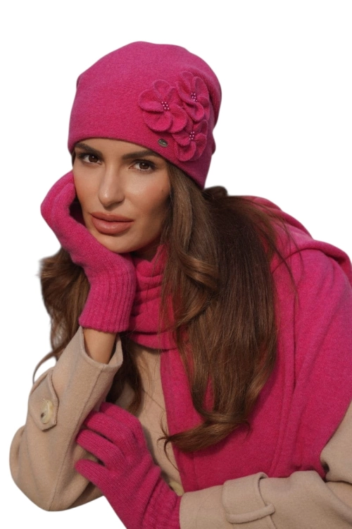 Ambrozja czapka damska Kamea zimowa, 80% wełny, rozmiar uniwersalny 54–60 cm, kolor malinowy