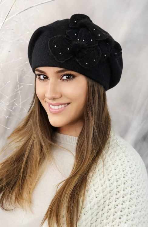 Cindy beret damski Kamea zimowy, z norką, kwiatowy motyw, z angorą, rozmiar uniwersalny 54–60 cm, kolor czarny