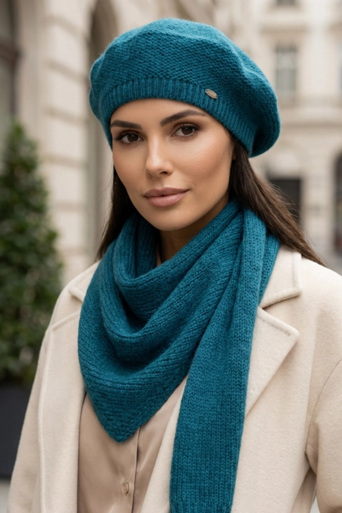 Ofelia beret damski Kamea zimowy, z polarową podszewką, z wełną merino, moherem i wiskozą, rozmiar uniwersalny 54–60 cm, kolor turkusowy