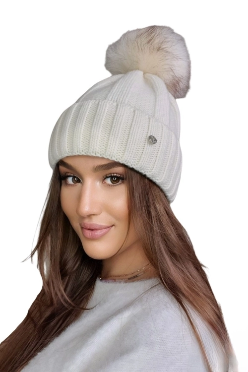 Karima czapka damska Kamea zimowa, 80% wełny, rozmiar uniwersalny 54–60 cm, kolor ekru