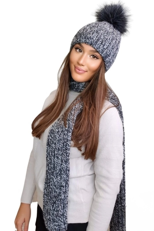 Wezyr czapka damska Kamea zimowa, z pomponem, z polarową podszewką, 50% wełny, rozmiar uniwersalny 54–60 cm, kolor czarny
