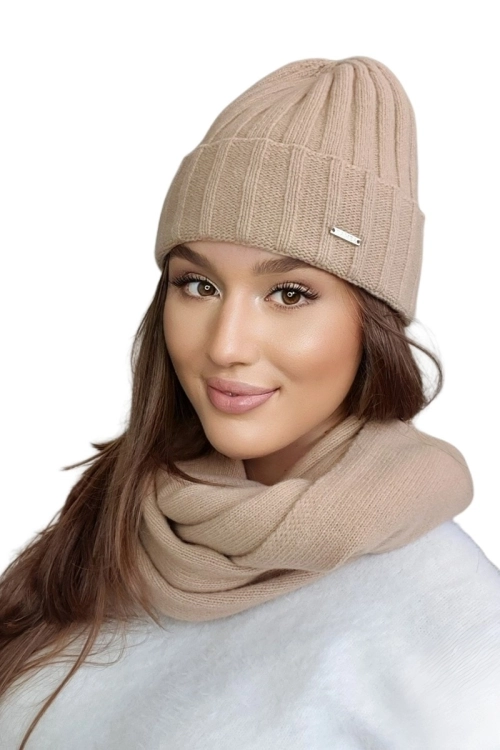 Tahira czapka damska Kamea zimowa, 80% wełny, rozmiar uniwersalny 54–60 cm, kolor camel