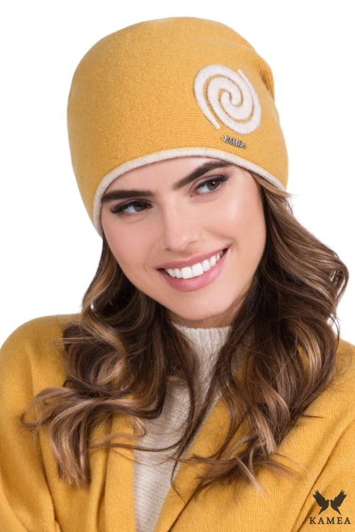 Szila czapka damska Kamea zimowa, 80% wełny, rozmiar uniwersalny 54–60 cm, kolor musztardowy